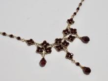 GARNET NECKLACE