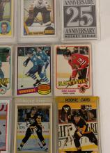 11 HOCKEY ROOKIE CARDS AND CARD SET