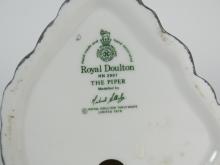 DOULTON "THE PIPER"
