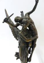 BRONZE "GLORIA VICTIS" SCULPTURE