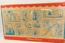 1977 FISHER-PRICE PLAYSET