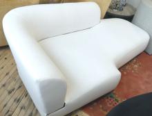 JONATHAN LOUIS CHAISE/SOFA