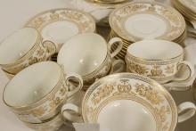 WEDGWOOD DINNER SERVICE