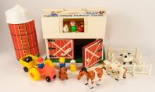 FISHER-PRICE "FARM" PLAYSET