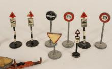 DINKY TOYS AND LESNEY ACCESSORIES