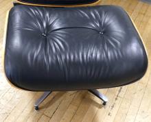 EAMES LOUNGE CHAIR & OTTOMAN