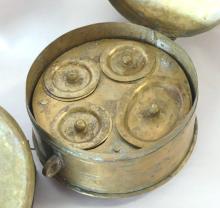METAL CURIOS