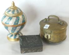 METAL CURIOS