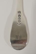 FOUR PIECES OF GEORGIAN STERLING CUTLERY