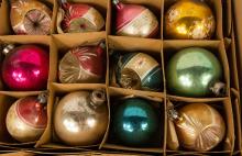 VINTAGE CHRISTMAS BULBS