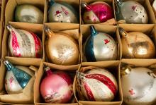 VINTAGE CHRISTMAS BULBS