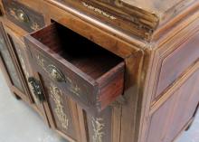 CHINESE CABINET