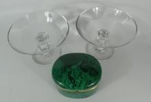 PAIR COMPORTS, BOX