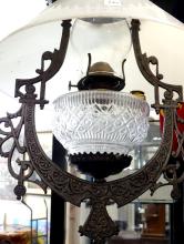 HANGING OIL LAMP