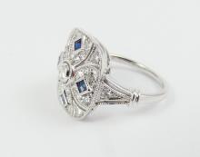 VALUABLE DIAMOND & SAPPHIRE RING