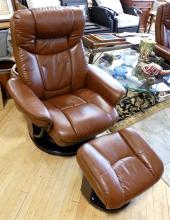 STRESSLESS RECLINER WITH FOOTSTOOL
