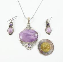 PENDANT NECKLACE & EARRINGS