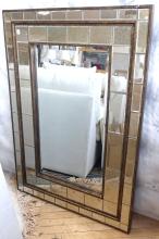 DECORATOR WALL MIRROR