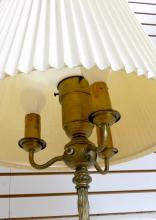 VINTAGE BRASS FLOOR LAMP