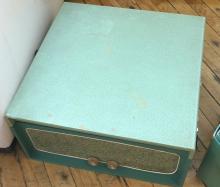 VIKING PORTABLE RECORD PLAYER