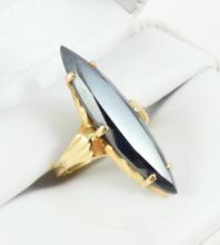 LADIES' RING