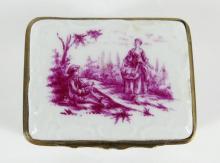 EARLY GERMAN PORCELAIN BOX