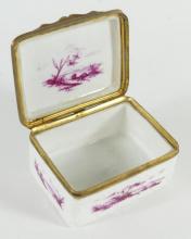 EARLY GERMAN PORCELAIN BOX