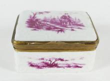 EARLY GERMAN PORCELAIN BOX