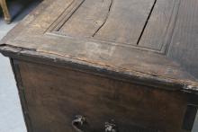 OAK COFFER