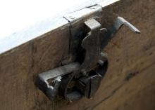 OAK COFFER