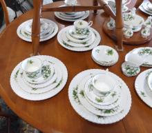 ROYAL ALBERT "TRILLIUM" DINNERWARE