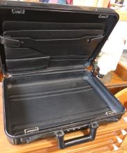 ZERO HALLIBURTON ATTACHE CASE