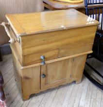 ANTIQUE PINE WASHSTAND