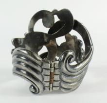 CLAMPER STYLE BRACELET