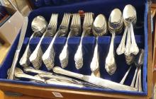 1847 ROGERS BROS. "REMEMBRANCE" FLATWARE
