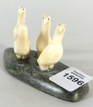 VINTAGE INUIT CARVING