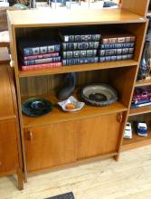 TEAK SHELF UNIT