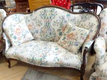 ART NOUVEAU SETTEE