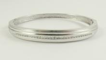 WHITE GOLD BANGLE BRACELET