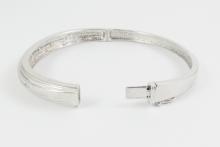 WHITE GOLD BANGLE BRACELET