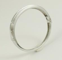 WHITE GOLD BANGLE BRACELET