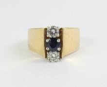 SAPPHIRE & DIAMOND RING