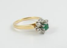 EMERALD & DIAMOND RING