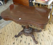 VICTORIAN FLIP-TOP GAMES TABLE