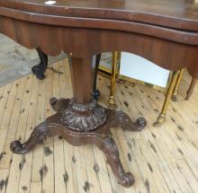 VICTORIAN FLIP-TOP GAMES TABLE