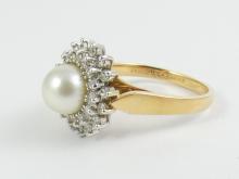 PEARL & DIAMOND RING