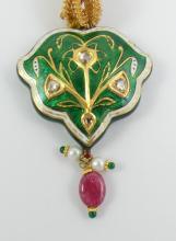 EXCEPTIONAL SUITE INDIAN JEWELLERY