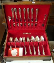 1847 ROGERS BROS. "ADORATION" SILVER PLATE FLATWARE