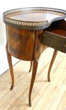 FRENCH KIDNEY-SHAPE LAMP TABLE