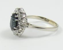 PLATINUM SAPPHIRE DINNER RING